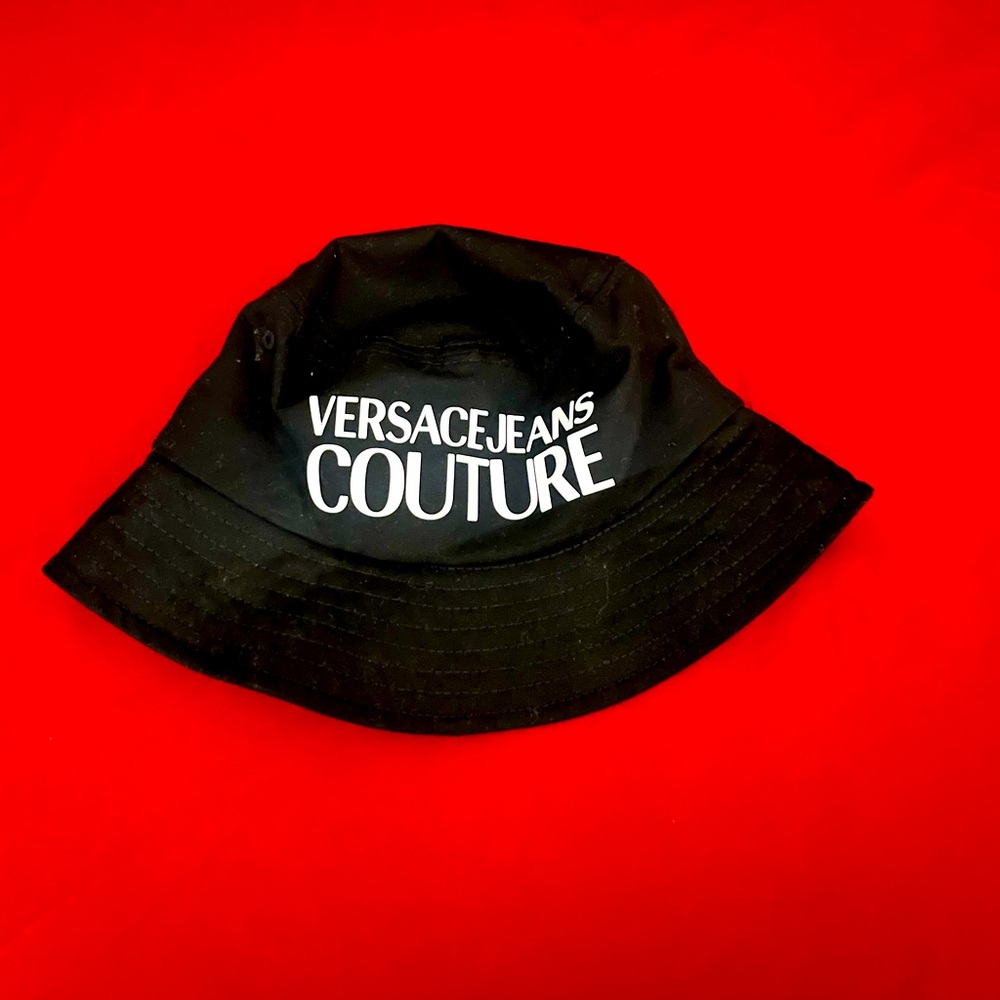 Designer Bucket hat.Never been worn.Size 60cm Authentic Versace bucket hat.